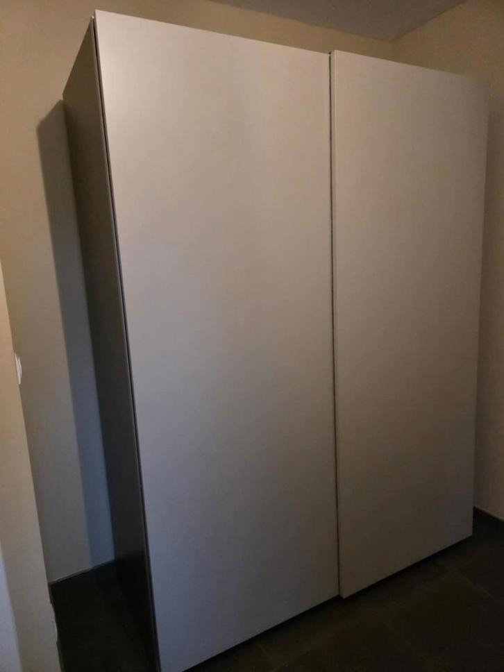 Pax kast met schuifdeuren en indeling.6 maand oud., Maison & Meubles, Armoires | Penderies & Garde-robes, Comme neuf, Enlèvement