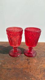 2 Felrode glazen met barokke decoraties, Ophalen, Zo goed als nieuw, Overige typen