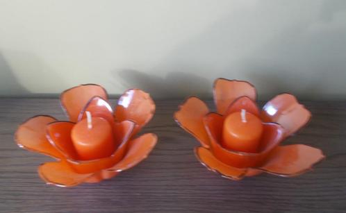 Paire de bougeoirs en verre en forme de fleur avec bougie, Maison & Meubles, Accessoires pour la Maison | Bougeoirs & Bougies