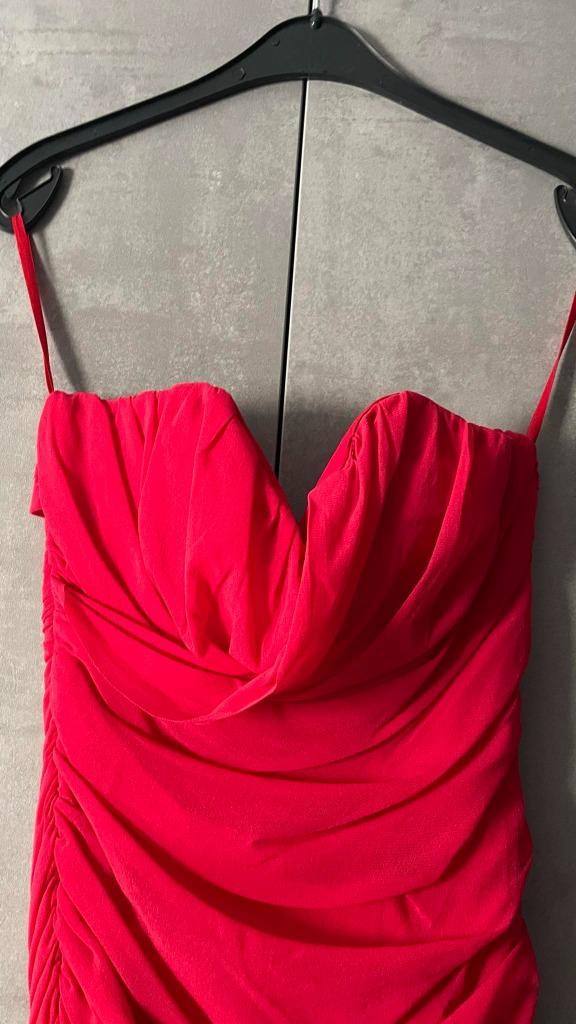 Sexy elegante rode jurk kort M, Kleding | Dames, Jurken, Zo goed als nieuw, Rood, Boven de knie, Ophalen of Verzenden