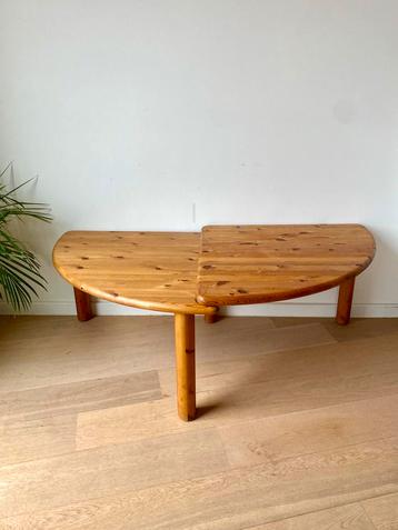 Vintage Deense grenen salontafel beschikbaar voor biedingen