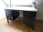 Bureau en fer avec 5 tiroirs et plateau en verre, Enlèvement, Utilisé, Bureau