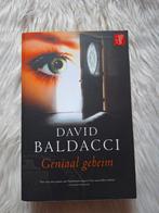 Boek: David Baldacci - Geniaal Geheim, Ophalen of Verzenden, Zo goed als nieuw, David Baldacci