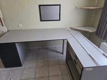 Degelijke Hoekbureau 200 x 160 beschikbaar voor biedingen