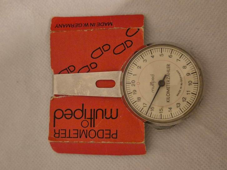 Kilometerteller Multiped Pedometer Kilometerteller Kilometer, Collections, Broches, Pins & Badges, Comme neuf, Enlèvement ou Envoi
