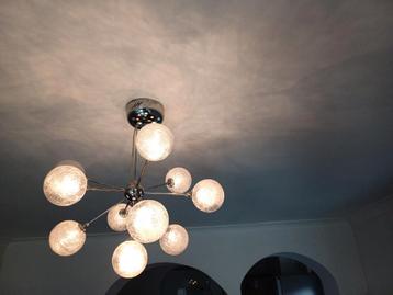 Lamp beschikbaar voor biedingen