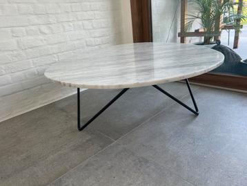 Table basse en marbre de Furnified, Richard, 100 à 150 cm, Moins de 50 cm, Comme neuf, Enlèvement
