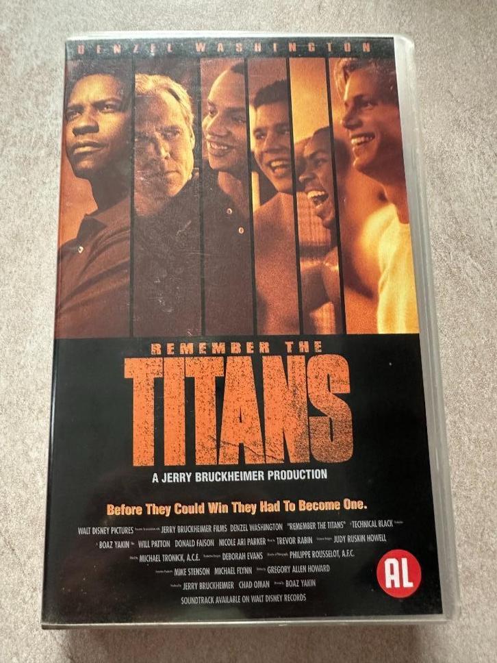 VHS – Remember the Titans (2000) – Denzel Washington, Cd's en Dvd's, VHS | Film, Gebruikt, Drama, Alle leeftijden, Ophalen