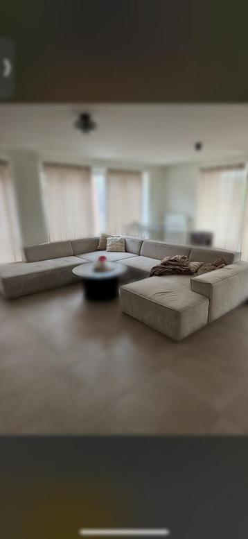 Mooie grote U-vormige zetel in beige velvet – 1 jaar oud beschikbaar voor biedingen