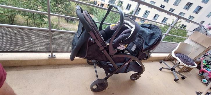 Poussette double"Joie" pour jumeaux + siège auto parfait éta, Kinderen en Baby's, Babydragers en Draagdoeken, Zo goed als nieuw