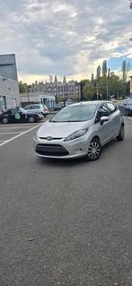 Ford Fiesta moteur 1.3 essence 124 000 km avec climatisation, Autos, Euro 5, Achat, Entreprise, Fiësta