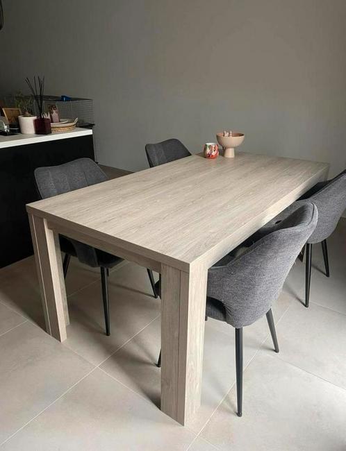 Dressoirkast en eettafel Deba, Huis en Inrichting, Complete eetkamers, Zo goed als nieuw, 4 tot 6 stoelen, Ophalen
