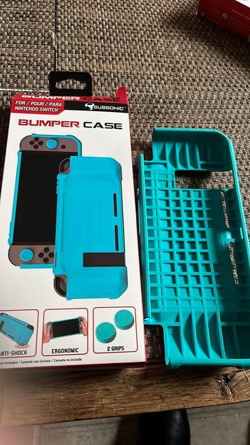 Hoesje nintendo switch turquoise beschikbaar voor biedingen