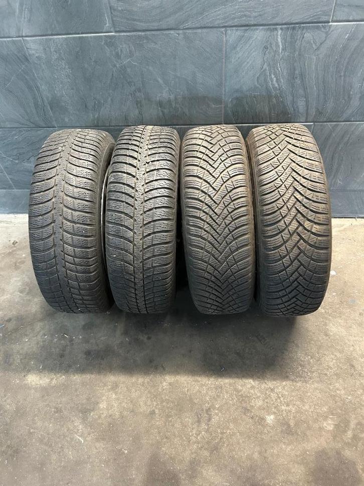 Winterbanden met stalen velgen Hyundai - Kia - Mazda, Auto-onderdelen, Banden en Velgen, Banden en Velgen, Winterbanden, 15 inch