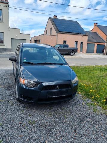 Mitsubishi colt 2010 prête immatriculer LEZjusqu 2030, Autos, Mitsubishi, Achat, Carnet d'entretien, Colt, Essence