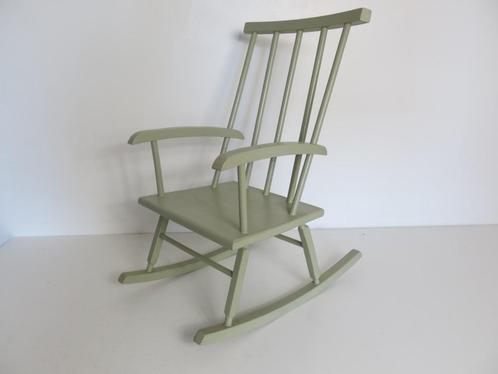 Oude houten kinderschommelstoel, Antiek en Kunst, Antiek | Woonaccessoires, Ophalen of Verzenden
