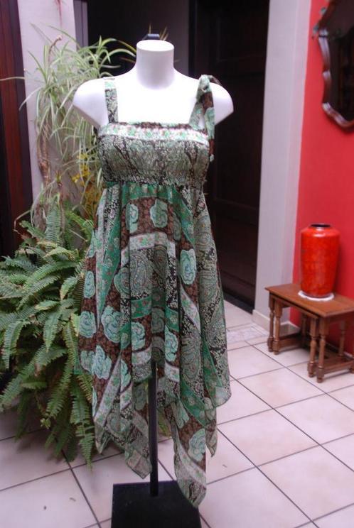 TU groene, beige en bruine asymmetrische zonnejurk, Kleding | Dames, Jurken, Zo goed als nieuw, Maat 38/40 (M), Groen, Onder de knie