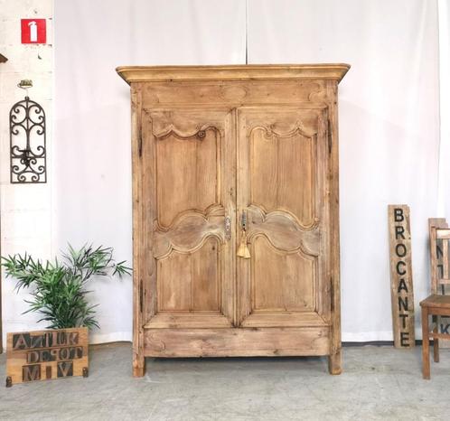 Zwaar 18de eeuwse Antieke Franse linnen-/kleerkast eik H 192, Antiek en Kunst, Curiosa en Brocante, Ophalen