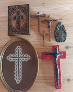 diverse kruisbeelden, kant, icoon, keramiek, messing, Ophalen of Verzenden, Gebruikt, Overige typen, Christendom | Katholiek