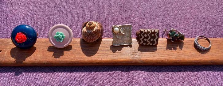 Assortiment van 7 ringen, ook in zilver, Handtassen en Accessoires, Ringen, Zo goed als nieuw, Rood, Ophalen of Verzenden