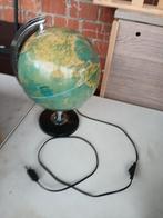 Wereldbol met verlichting, Ophalen, Verlicht