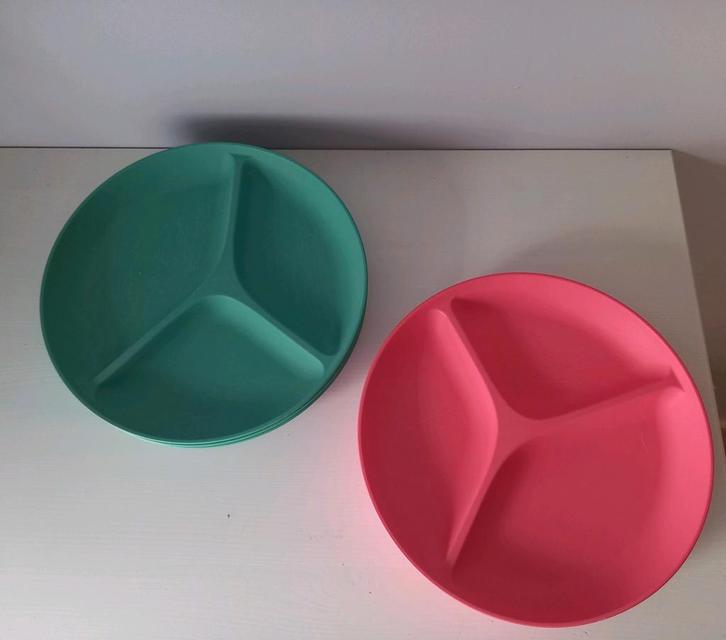 5 assiettes à compartiments IKEA, Enfants & Bébés, Aliments pour bébé & Accessoires, Utilisé, Autres types, Enlèvement ou Envoi