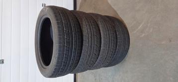 Zo goed als nieuwe winterbanden 235/55 R19 beschikbaar voor biedingen