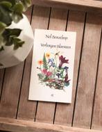 Verborgen bloemen • Nel Benschop, Boeken, Gedichten en Poëzie, Ophalen of Verzenden, Zo goed als nieuw