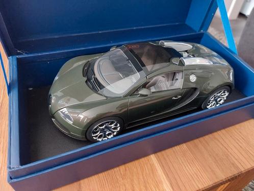 MR 1/18 Bugatti Veyron Grand Sport, Hobby en Vrije tijd, Modelauto's | 1:18, Zo goed als nieuw, Auto, Overige merken, Ophalen of Verzenden