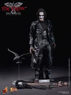 Hot Toys The Crow Eric Draven MMS210, Ophalen of Verzenden, Zo goed als nieuw, Film, Actiefiguur of Pop