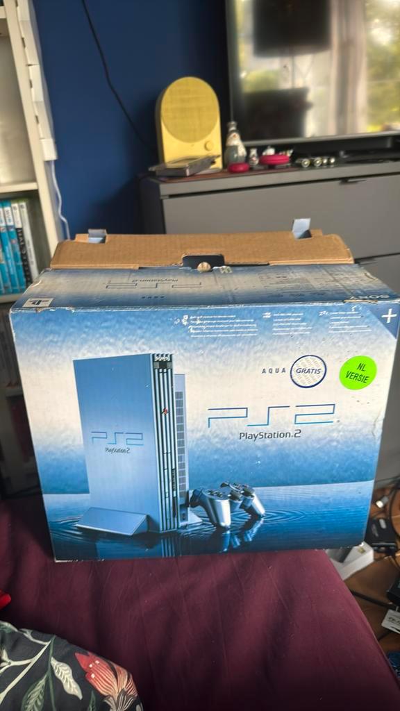 Ps2 aqua boxed 2 controllers en 8 games, Caravanes & Camping, Glacières, Comme neuf, Enlèvement