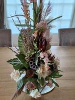 Stijlvol kunst bloemen met artistieke vaas, Ophalen