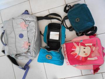 Kipling ou Lilliputiens cartable, beauty case, sac : 5 eur/P beschikbaar voor biedingen