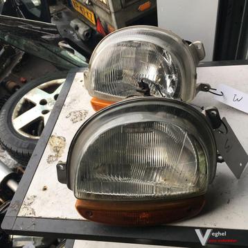 Renault Twingo 1996 Koplamp Rechts of Links beschikbaar voor biedingen