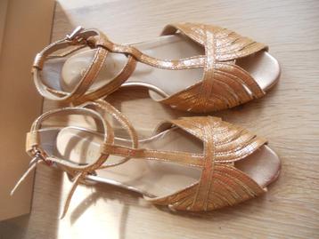 OPEN SCHOENEN GIGUE 38 beschikbaar voor biedingen