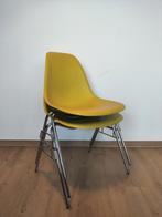Eames plastic side chairs RE DSS-N // Vitra, Ophalen, Zo goed als nieuw