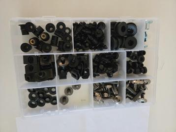 Honda cbr 1000 rr 2006-2007 schroevenset beschikbaar voor biedingen