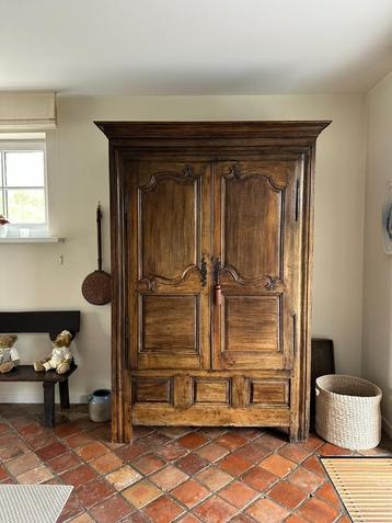 Antieke Eikenhouten Kast – 18e/19e Eeuw beschikbaar voor biedingen