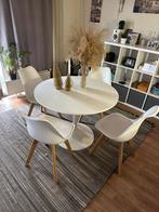 Table à manger blanche avec chaises, Maison & Meubles, Tables | Tables à manger, Enlèvement