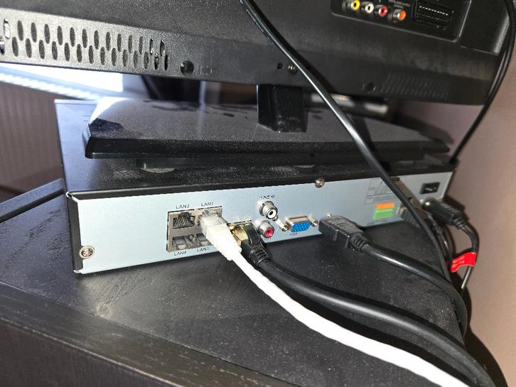 Enregistreur Bascom 4 Canaux, TV, Hi-fi & Vidéo, Appareils professionnels, Utilisé, Vidéo, Enlèvement