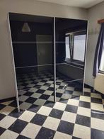 Klerenkast zwart, Ophalen
