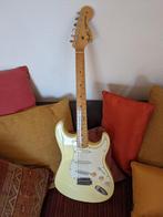 Fender Stratocaster ST68-120 SPL 1993 Made in Japan, Musique & Instruments, Comme neuf, Solid body, Enlèvement ou Envoi, Fender