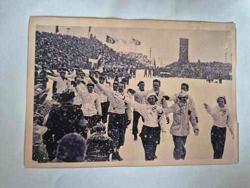 Persfoto 1936: Canadese team tijdens Olympische Spelen, Verzamelen, Militaria | Tweede Wereldoorlog, Ophalen of Verzenden
