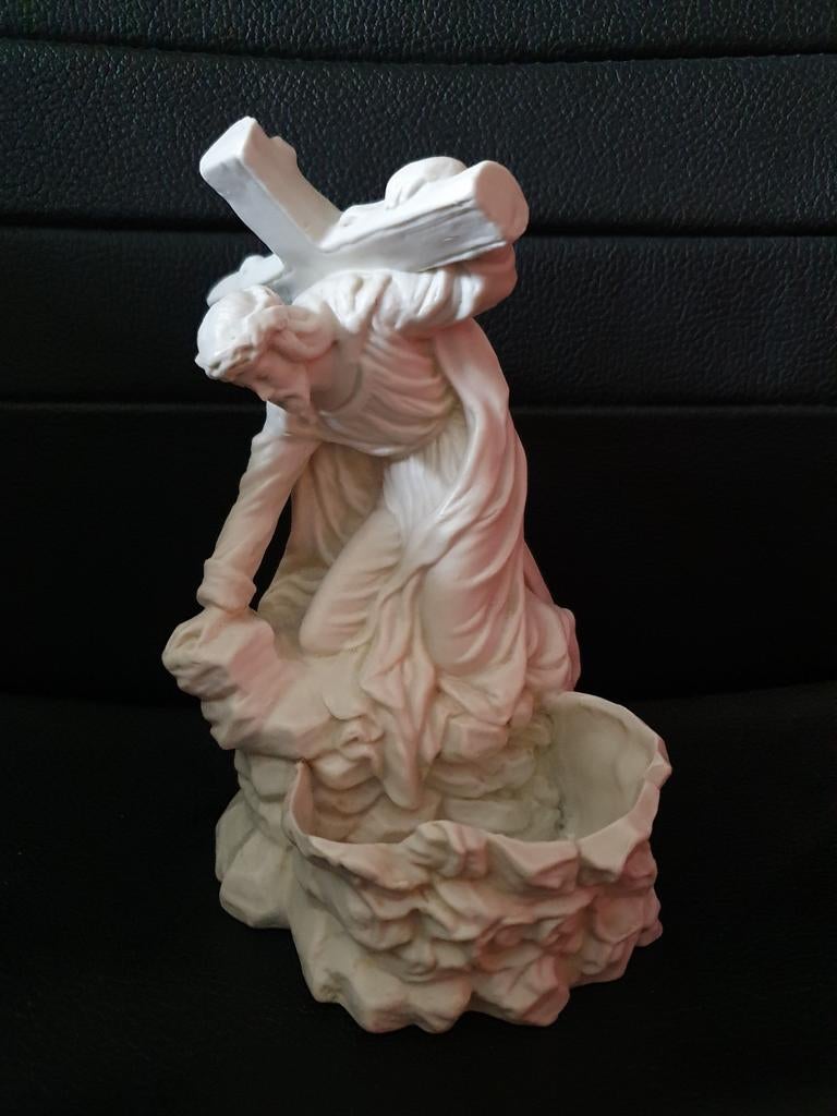 Ancien bénitier á poser en biscuit, Antiquités & Art, Enlèvement ou Envoi