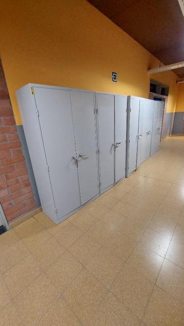 Lockerkasten, archiefkasten, garage kasten beschikbaar voor biedingen