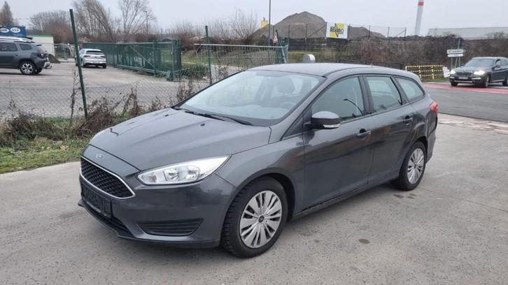 Ford Focus 1.0 essence 92 kW, Autos, Ford, Particulier, Focus, Essence, Euro 6, Break, 5 portes, Boîte manuelle, Argent ou Gris
