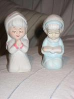 2 religieuze beeldjes biddend - lezen bijbel, Verzamelen, Ophalen of Verzenden