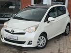 TOYOTA VERSO-S 1.3I 99PK |AIRCO | PANO DAK | BLUETOOTH |, Auto's, Voorwielaandrijving, Euro 5, Zwart, 4 cilinders