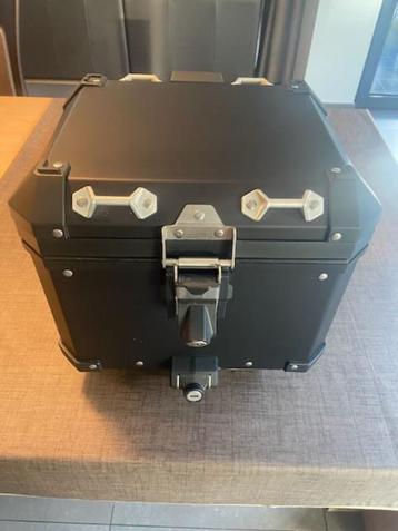 Bmw Topcase 32L zwart beschikbaar voor biedingen