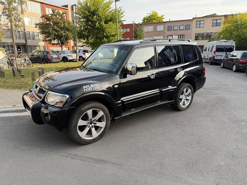 MITSUBISHI PAJERO 3.2D AUTOMAAT 2004 199000KM 4 × 4 AC 7PL, Auto's, Mitsubishi, Particulier, Pajero, ABS, Airbags, Airconditioning